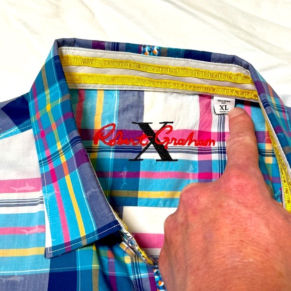 Robert Graham Short Sleeve Dress Shirt - Picture 4 of 4